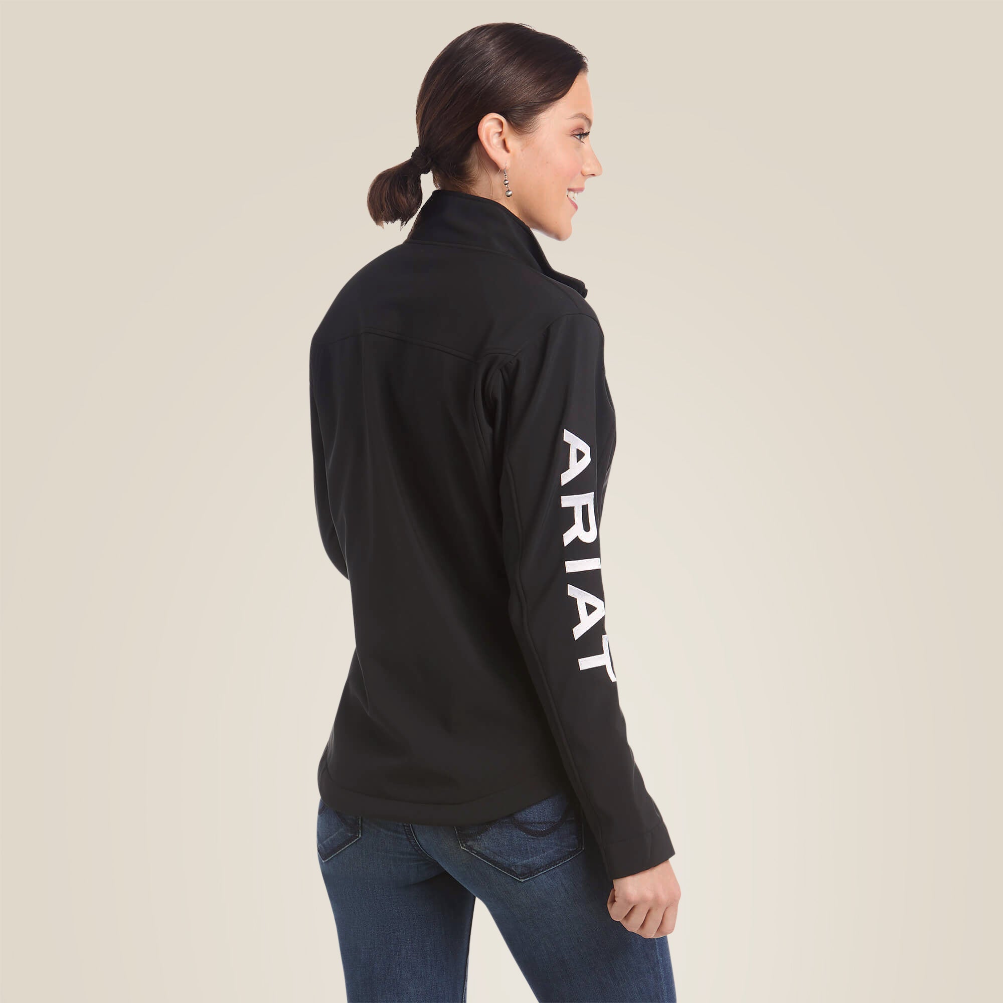 CHAMARRA ARIAT NEW TEAM SOFTSHE BLACK