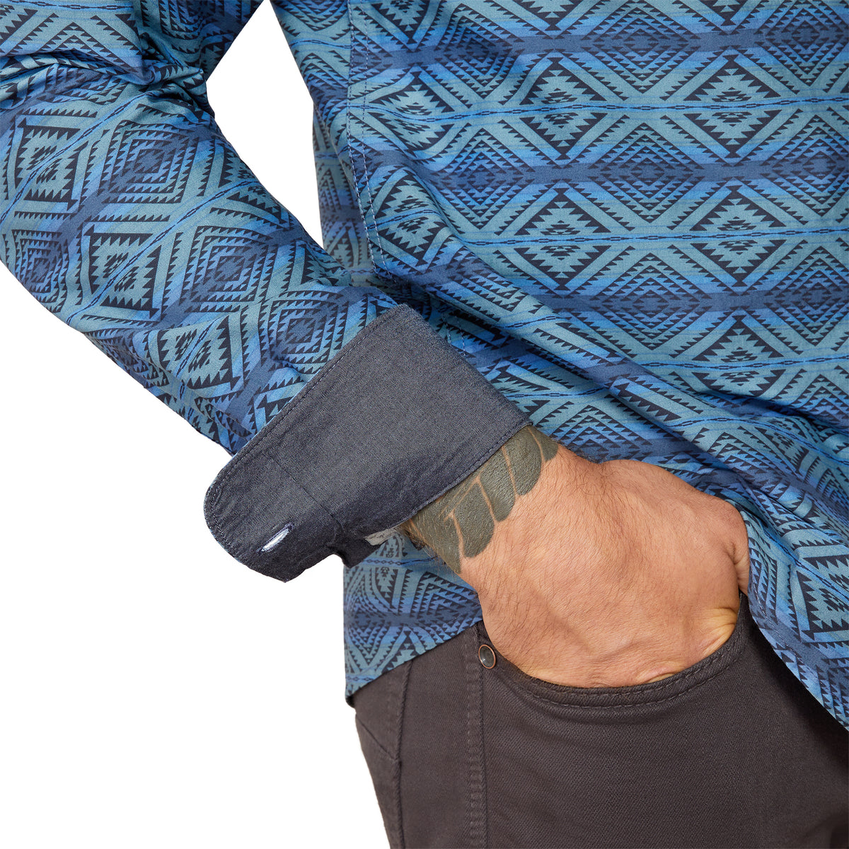 CAMISA ARIAT MCKAY MDRN LS SHRT DARK BLUE